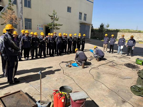 陜煤建設(shè)洗選煤運(yùn)營(yíng)公司神渭首端運(yùn)營(yíng)項(xiàng)目部：雙管齊下，打好素質(zhì)提升組合拳