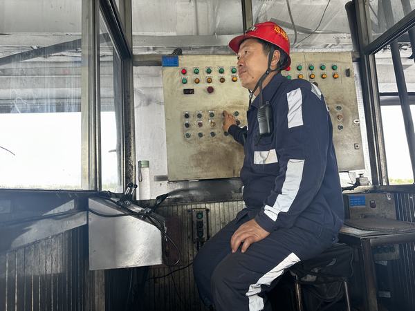 陜煤建設(shè)洗選煤運營公司澄合山陽運營項目部:高溫下的堅守—他們的“炎值”閃閃發(fā)光!