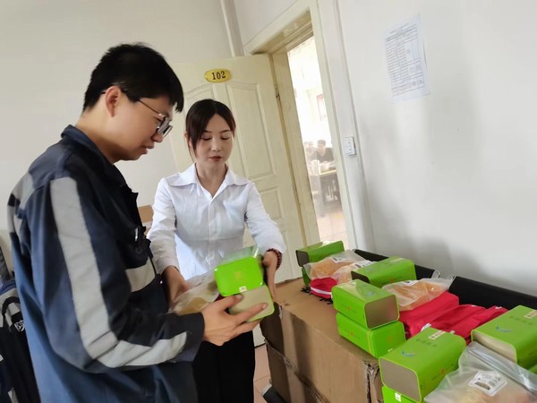 陜煤建設(shè)洗選煤運(yùn)營公司檸條塔運(yùn)營項(xiàng)目部：開展 “迎秋 送愛心”活動