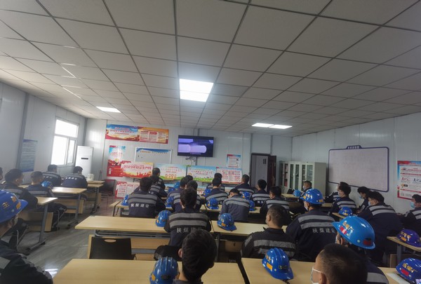 陜煤建設洗選煤運營公司紅柳林洗煤廠項目部： 節(jié)前加碼   借力發(fā)力