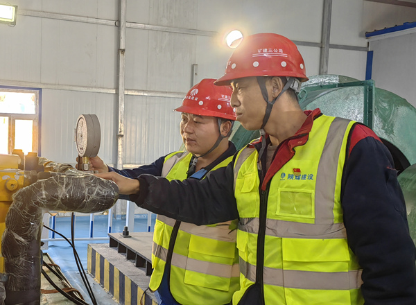 陜煤建設(shè)礦建三公司：“紅色引擎”點亮“安全綠燈”