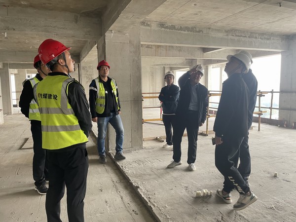 陜煤建設(shè)銅煤公司第二項目部與陜煤建設(shè)西北分公司加強精細化對標，共同提升項目管理水平