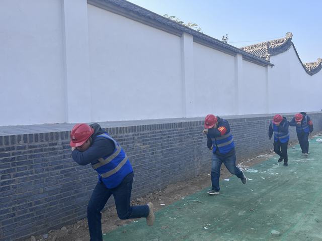 陜煤建設(shè)韓城分公司土建四項(xiàng)目部：人人把好消防關(guān) 防患未“燃”重安全