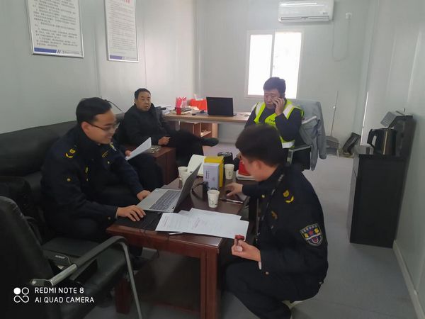 神木市人力資源和社會(huì)保障局勞動(dòng)保障監(jiān)察大隊(duì)來陜煤建設(shè)天工公司土建四部檢查指導(dǎo)工作