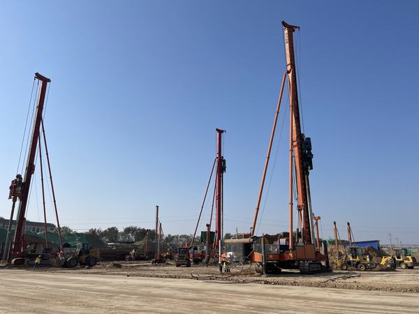 陜煤建設(shè)渭南分公司第十五項(xiàng)目部掀起重點(diǎn)建設(shè)項(xiàng)目冬季施工熱潮