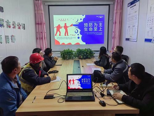 陜煤建設(shè)內(nèi)蒙古分公司筑牢安全防線，團(tuán)員和青年在行動(dòng)