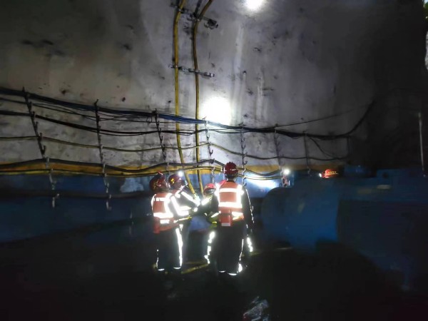 陜煤建設(shè)機(jī)電安裝公司神府項(xiàng)目部：過(guò)年不停歇，打響2024年工程“開(kāi)門紅”