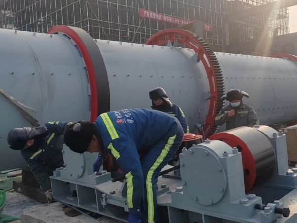 陜煤建設機電安裝公司涼水井項目部多措并舉穩(wěn)生產、抓安全、促發(fā)展