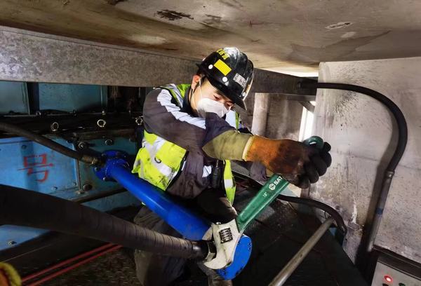 陜煤建設(shè)洗選煤運(yùn)營公司檸條塔運(yùn)營項(xiàng)目部：爭(zhēng)分奪秒護(hù)設(shè)備，齊心協(xié)力保生產(chǎn)