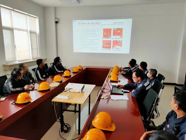 陜煤建設洗選煤運營公司神渭首端運營項目部：檢修“三板斧” 學考比合力