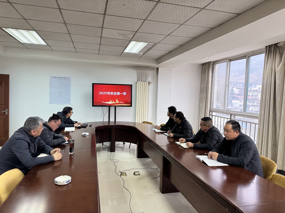 陜煤建設(shè)漢中分公司：復(fù)工復(fù)產(chǎn)正當(dāng)時(shí)，元宵佳節(jié)暖人心