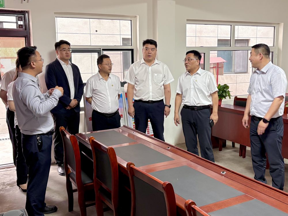 王明智深入曹家灘項(xiàng)目部調(diào)研指導(dǎo)