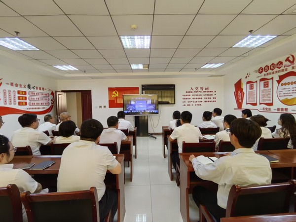 深學細悟礪初心 實干篤行促發(fā)展