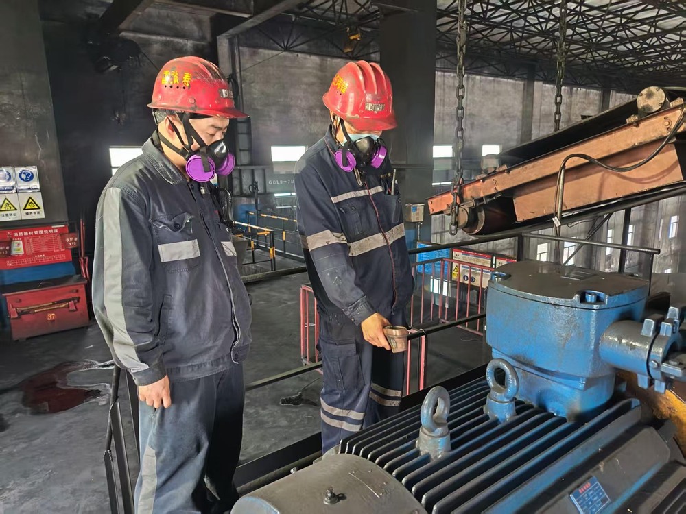 陜煤建設洗選煤運營公司澄合山陽運營項目部：烈日炙烤，他們的堅守最“滾燙”