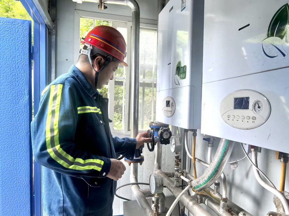 陜煤建設機電安裝公司玉華項目部：冬季保障“組合拳” 筑牢職工安全線