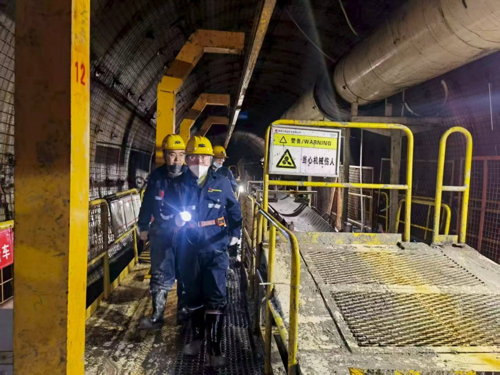 陜煤建設(shè)煤礦運營服務(wù)分公司：收心歸位拉滿弦 筑牢防線保開工